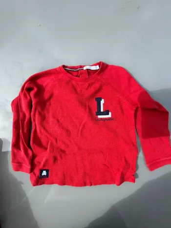 Pull rouge