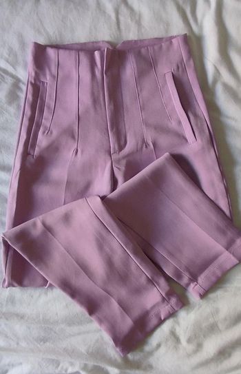 Pantalon lila taille haute. Taille XS
