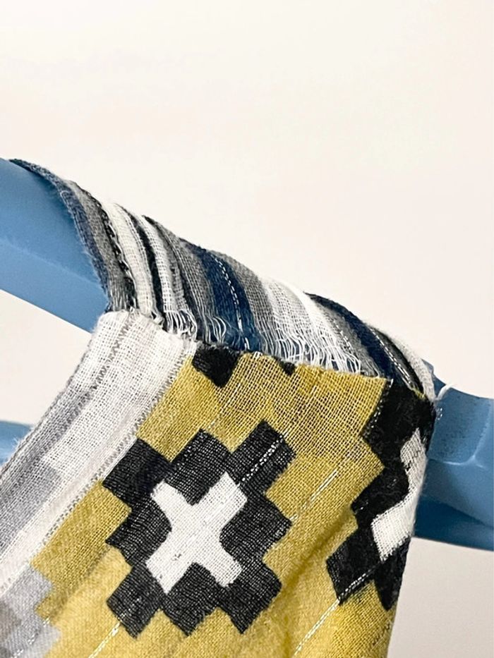 Robe dos nu en 100% coton motif tribal / Aztec / géométrique rebordée de fil argenté - photo numéro 11