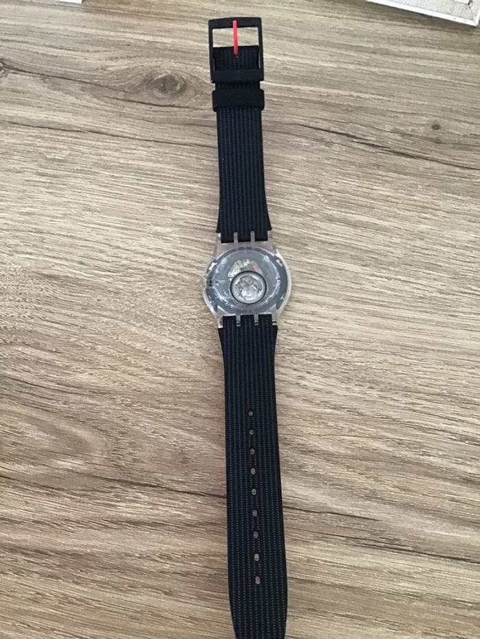 Montre Swatch très originale en état de marche - photo numéro 6