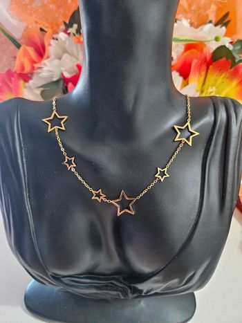 Collier avec étoiles en acier inoxydable