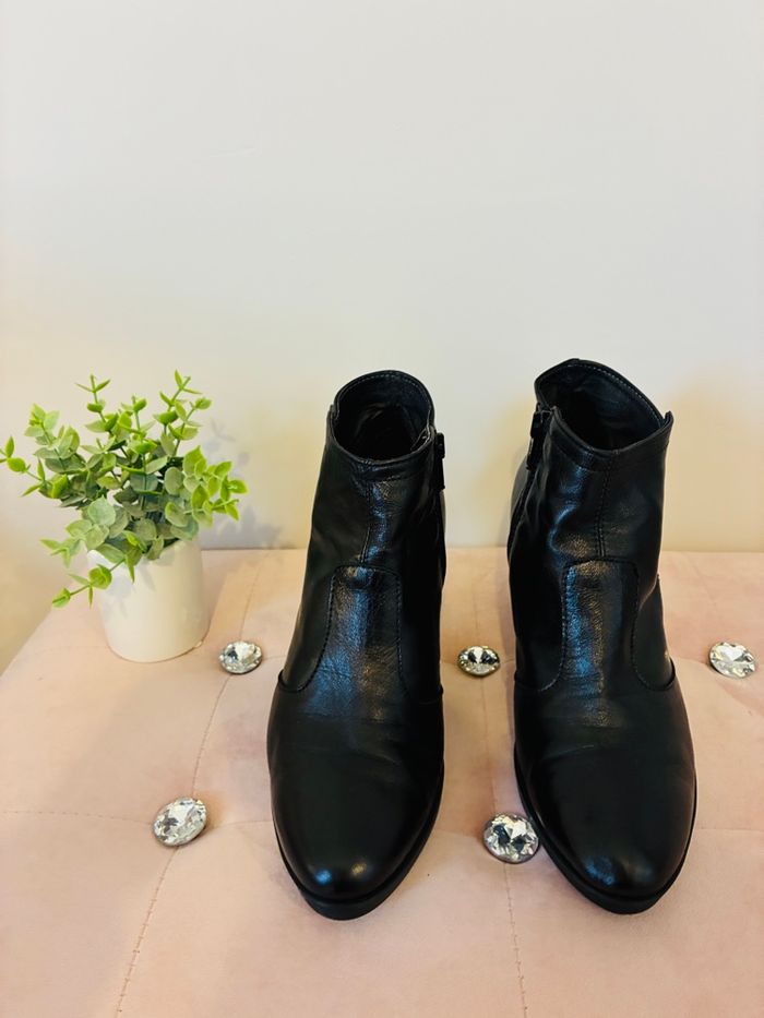 Bottines femme noir marque Salamander pointure 38 en très bon état - photo numéro 3