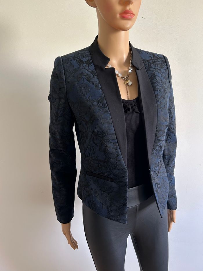 Blazer bleu marine et noir Naf Naf taille 34 jamais porté - photo numéro 2