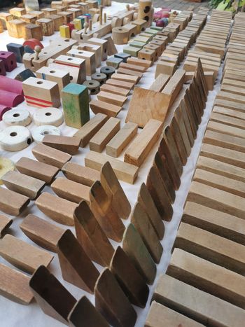 Jeu de construction cubes en bois vintage