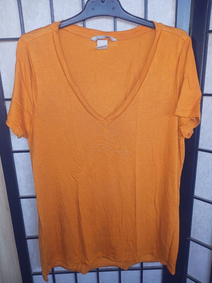 T.shirt femme - taille S - H&M - photo numéro 1