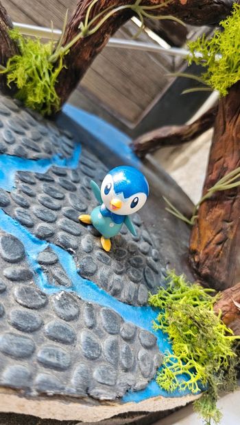 Super figurine Pokemon Nintendo tiplouf effet brillant