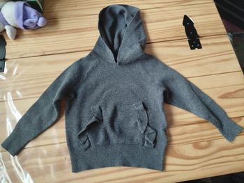 Pull gris