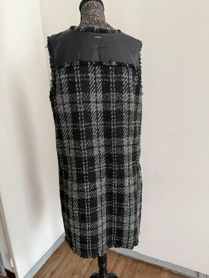 Robe Liu Jo sans manches T. 44 FR – Motif vichy noir et blanc - photo numéro 3