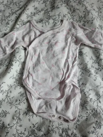Body croisé manches longues rose petites plumes 60cm Petit Bateau