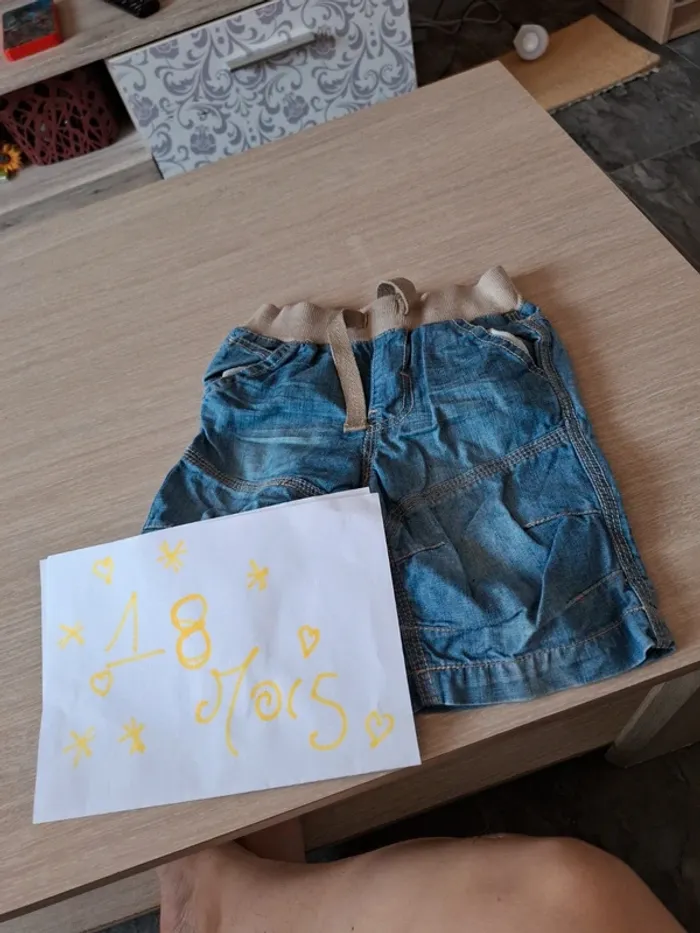 Short jean élastique