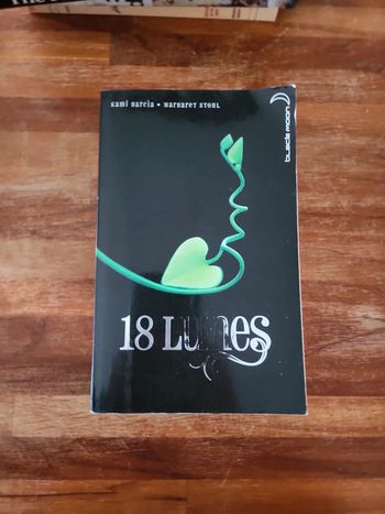 Livre : 18 Lunes