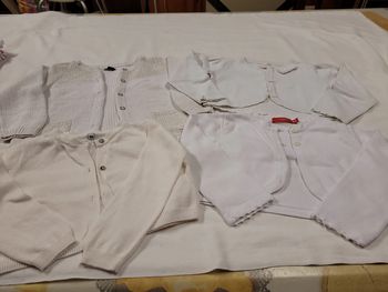 Lot de 4 gilets et boléros 18mois