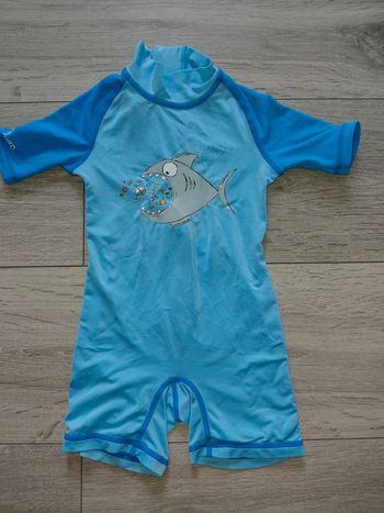Combinaison anti uv requin bleu
