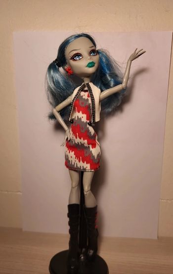 Poupée Monster high Ghoulia Yelp