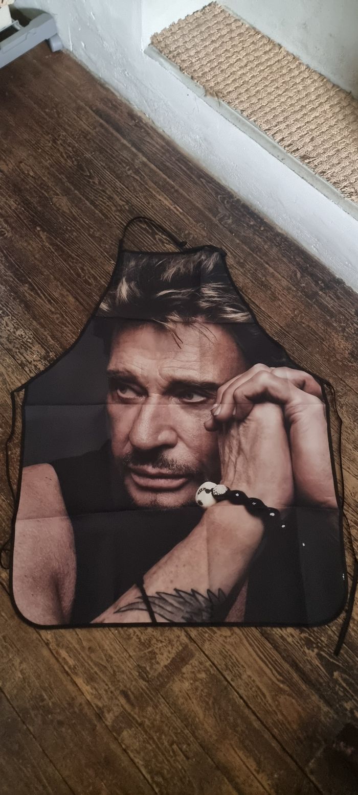 Tablier johnny hallyday neuf A Offrir