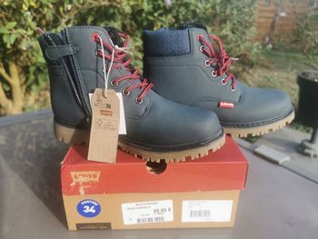 Levi's montante neuves avec fermeture