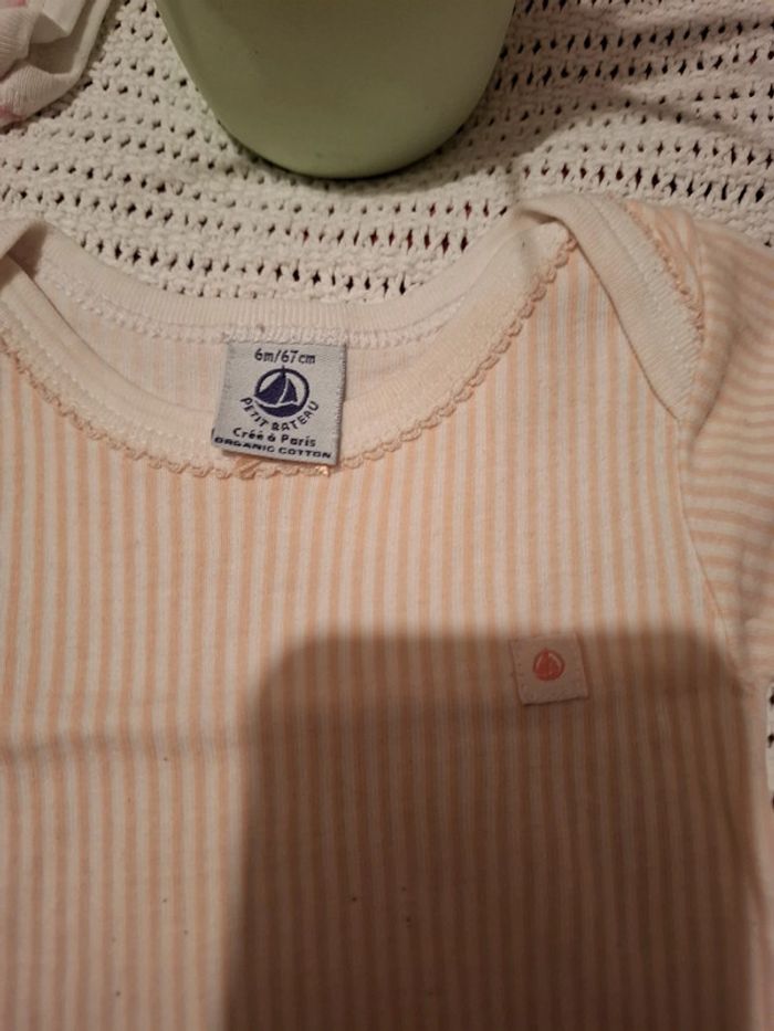 Lot Bodies 6Mois - photo numéro 6