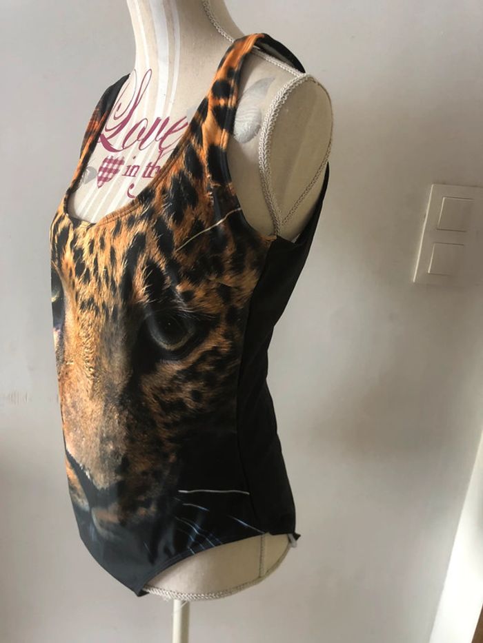 Sublime maillot de bain motif tête de léopard taille 42 très bon état - photo numéro 5