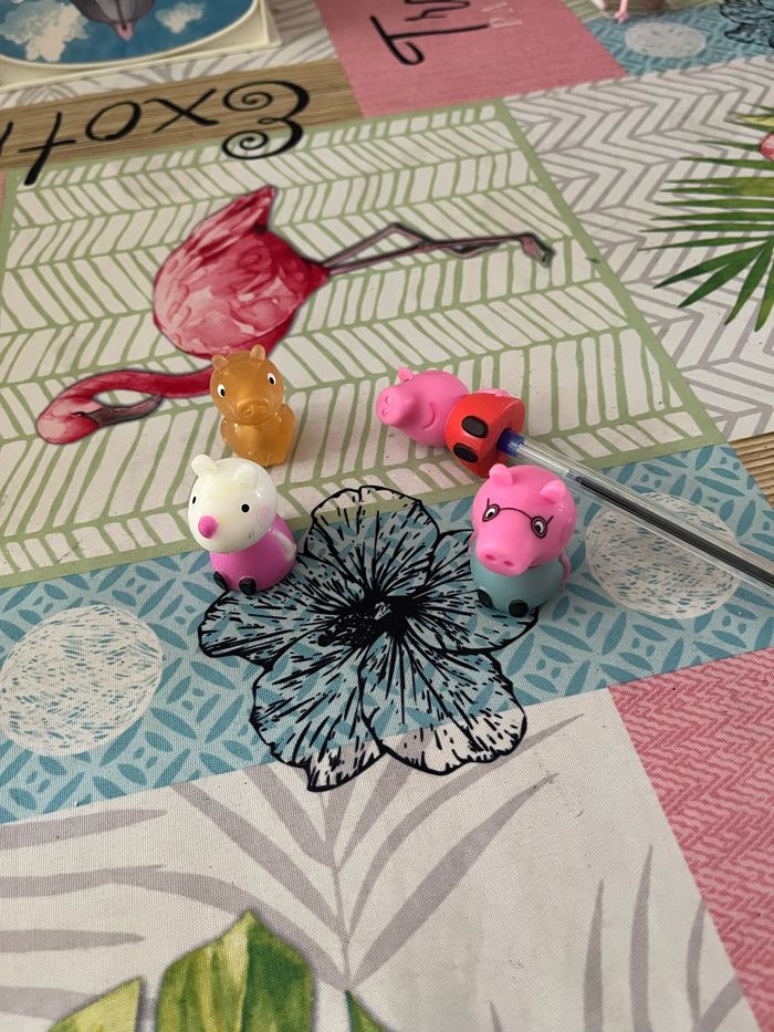 Lot fegurine peppa piG pour croyant