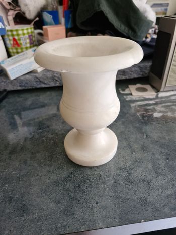 Vase en marbre
