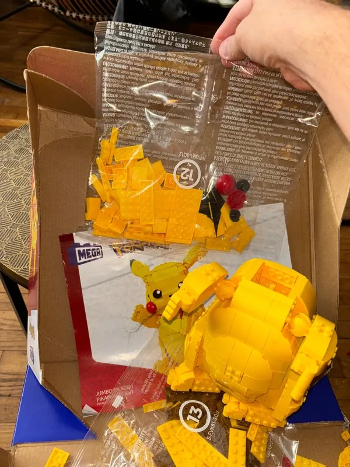 Pikachu mega mattel - photo numéro 3