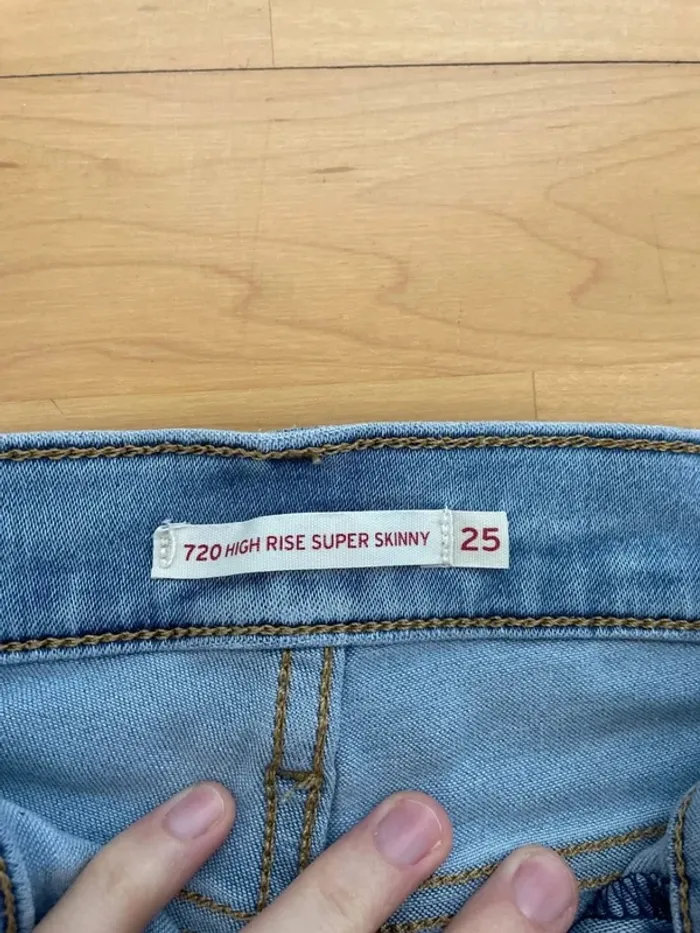 Jeans clair Lévis - photo numéro 2
