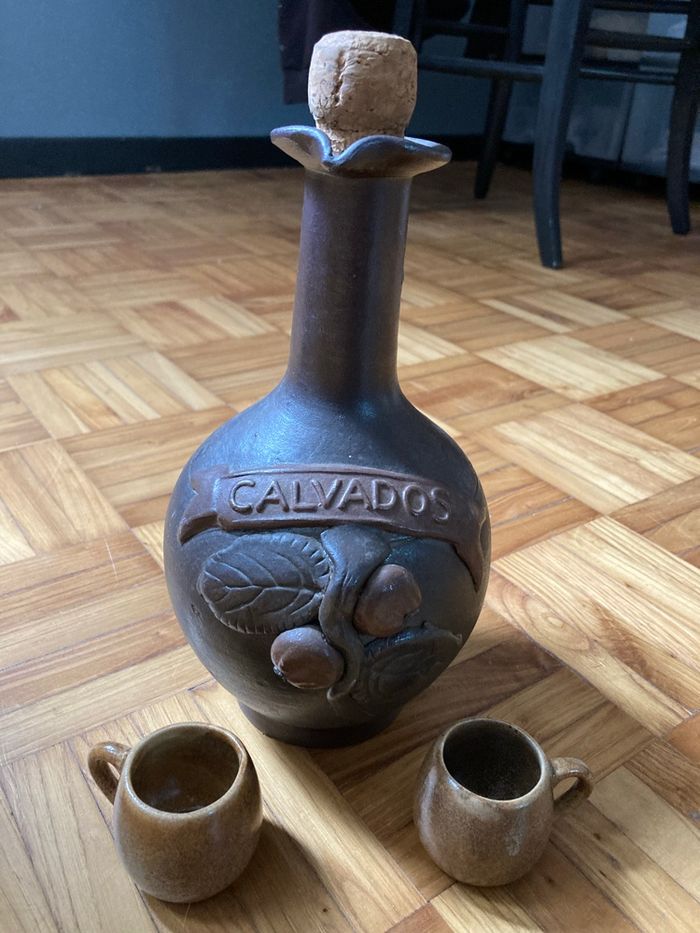 Pichet à Calvados et 2 tasses - photo numéro 2