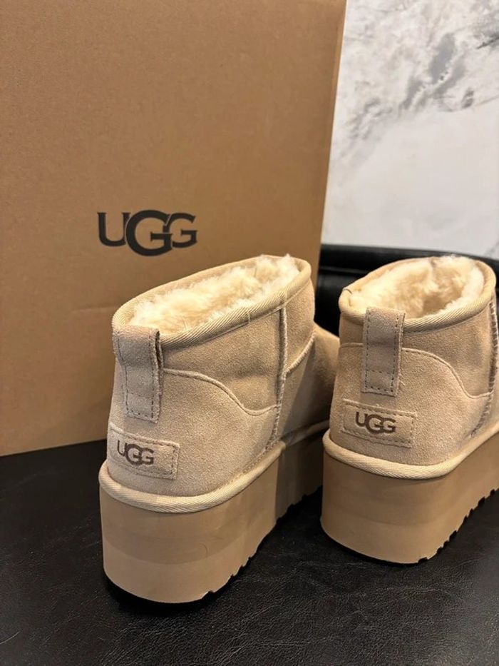 Bottes UGG Classic Ultra Mini Platform 37 - photo numéro 3