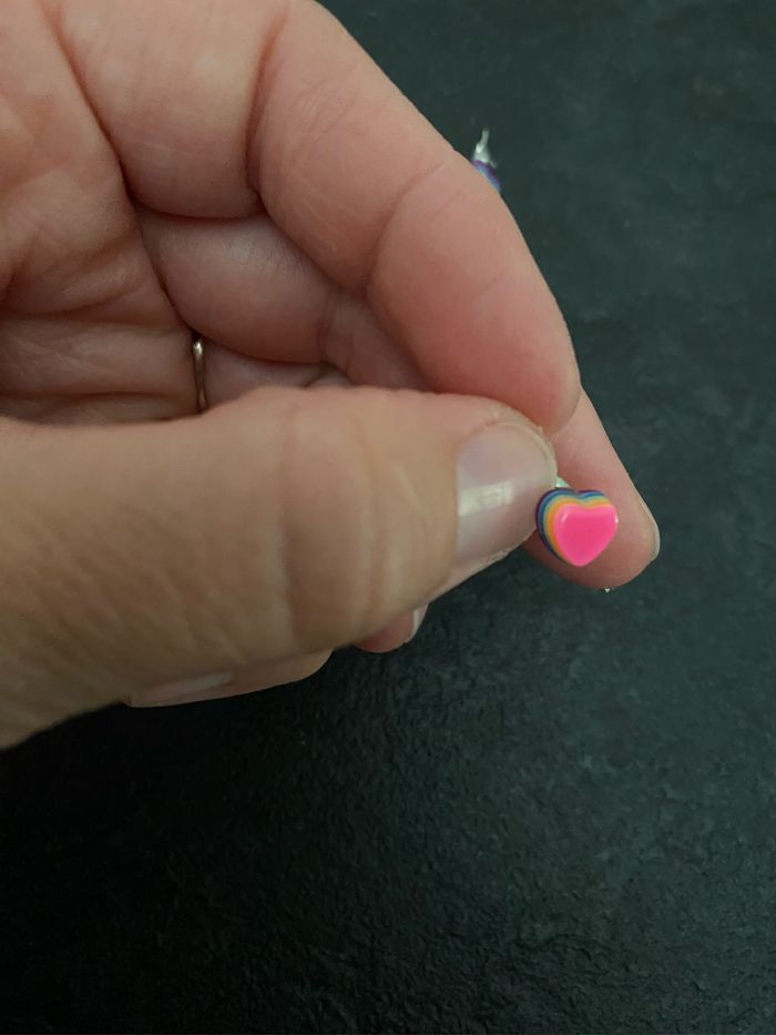 Boucles d’oreilles cœur multicolores - photo numéro 5