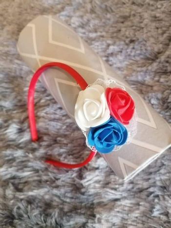 Serre tête fleurs tricolore