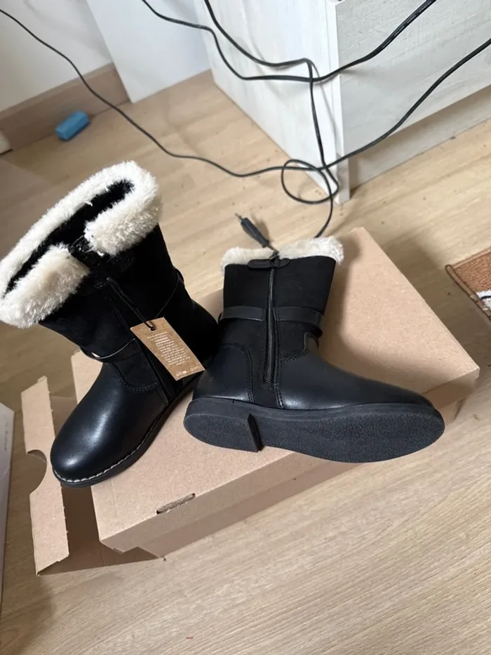 Jolies bottines de la marque Friboo neuves avec étiquette pointure 28 - photo numéro 6