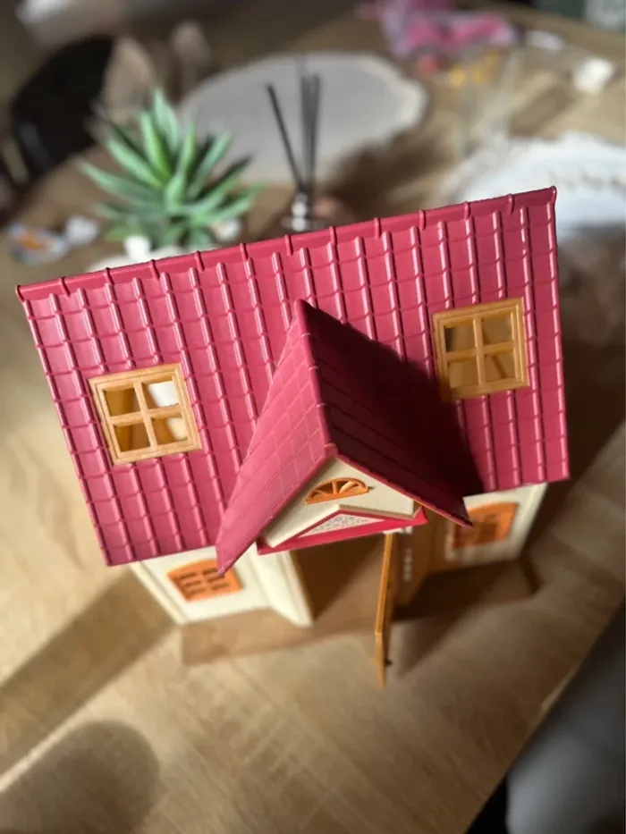 Maison Sylvanian Families – Très bon état – Sans accessoires – Il manque l’étage - photo numéro 5