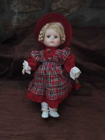 Poupée porcelaine vintage 