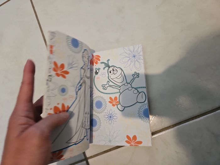 Livre incroyables coloriages Neuf cont1 - photo numéro 10