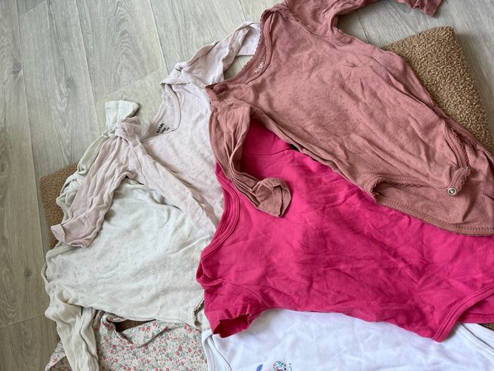 Lot vêtements fille 18 mois - photo numéro 5