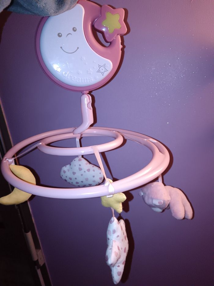 Mobile musical pour bébé - photo numéro 2