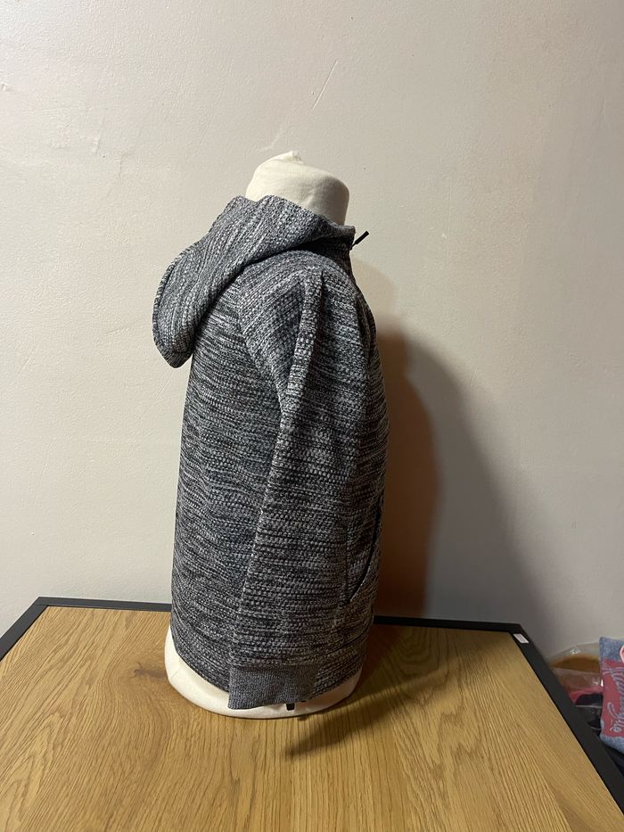 Pull garçon taille 110 - photo numéro 2