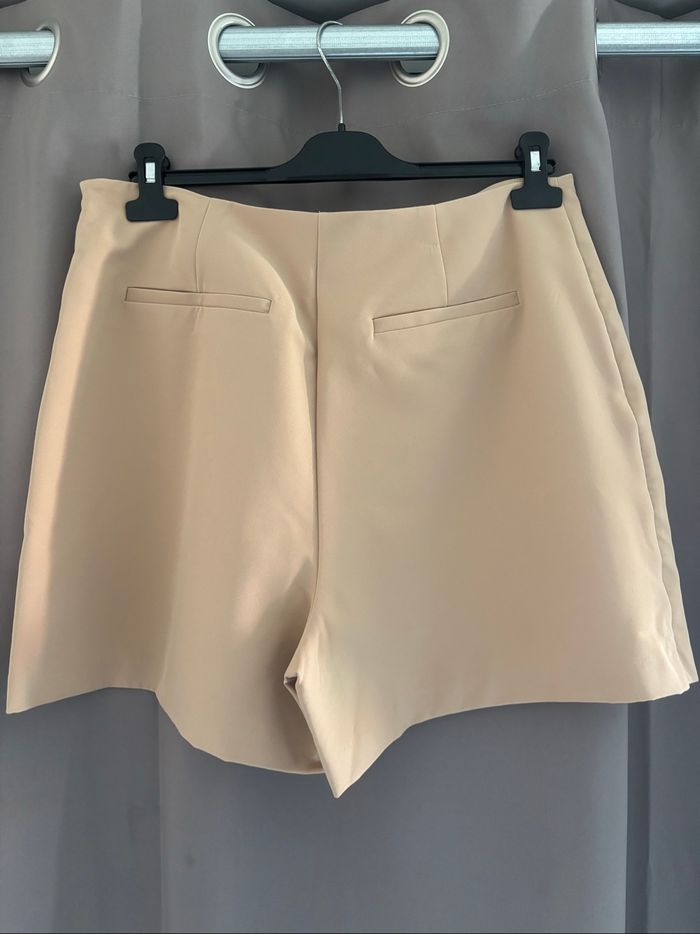 Jupe short beige - photo numéro 2