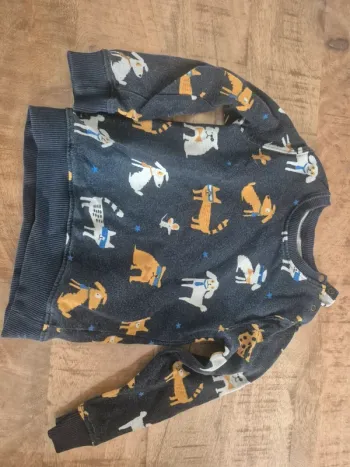 Pull motif chien