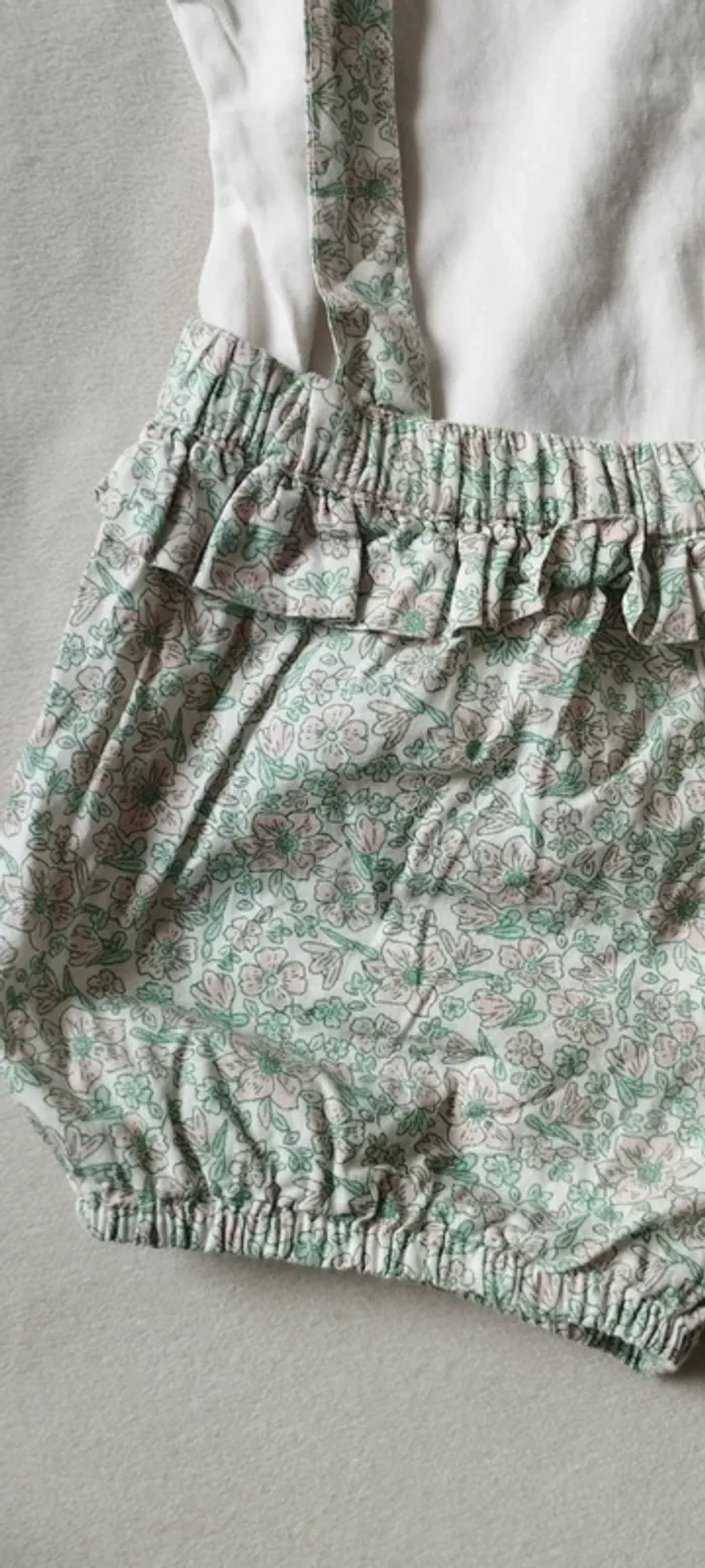 Ensemble bloomer fleuri 24 MOIS - photo numéro 2