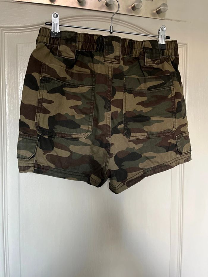 Short motif militaire Jennyfer taille S - photo numéro 3