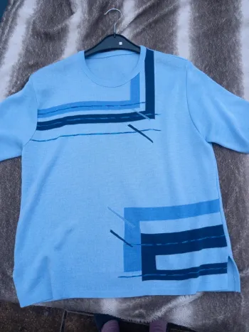 Pull manches courtes t.46-48