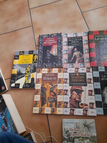 Lot 11 livres