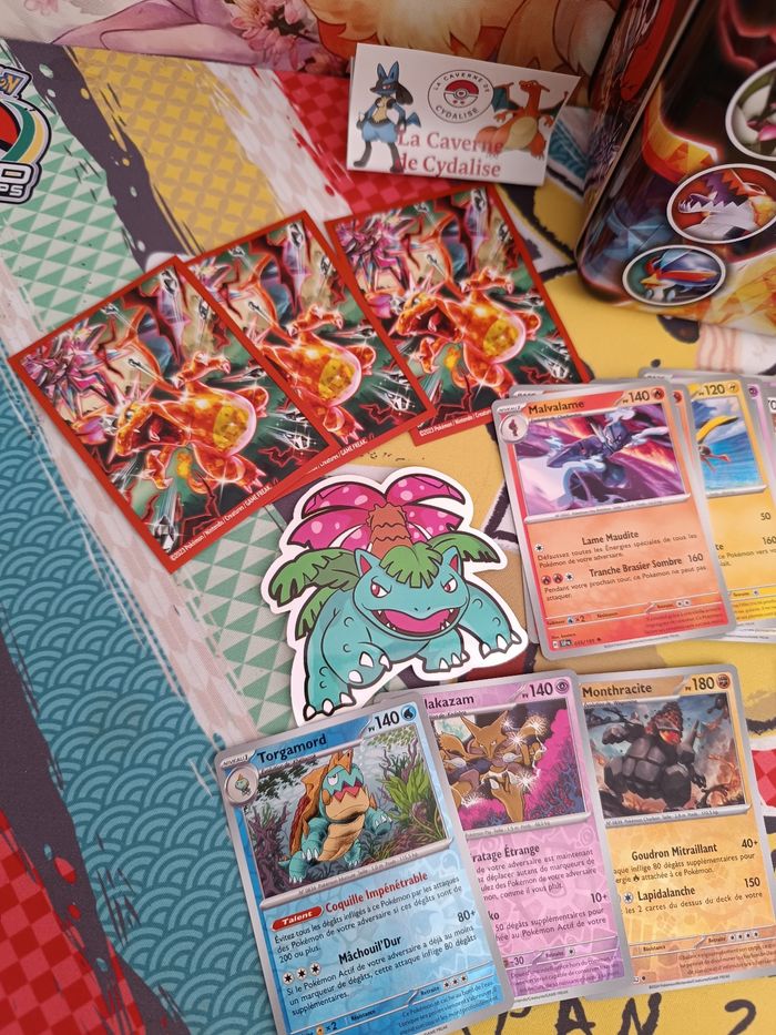 Lot de 45  cartes Pokémon+1  valisette Pokémon Dracaufeu - photo numéro 2