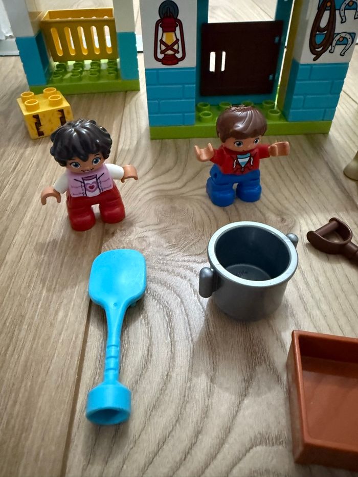 Magnifique Lego Duplo Écurie - photo numéro 4