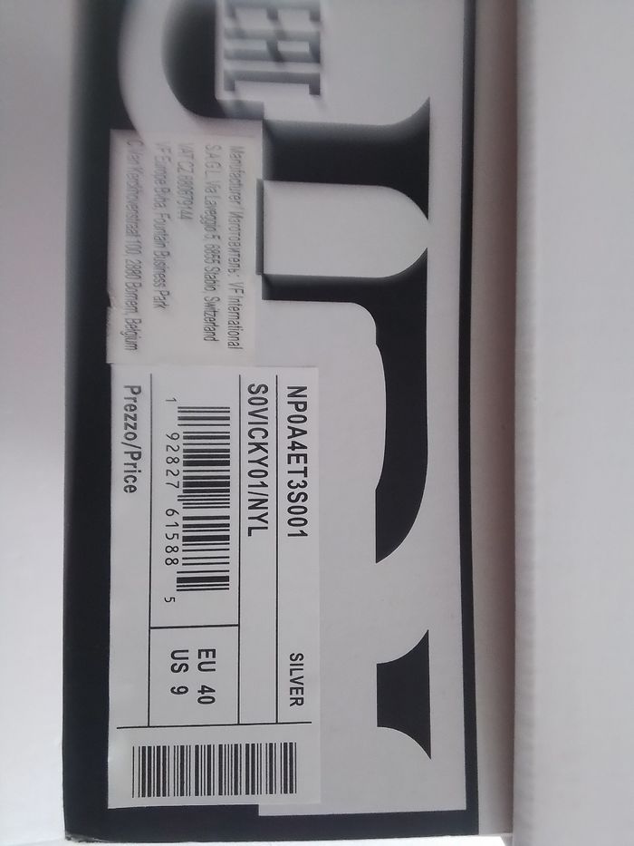 NAPAPIJRI  basket dames.  Neuves. EU 40. - photo numéro 6