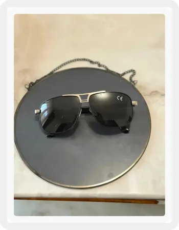Lunette de soleil aviateur noire