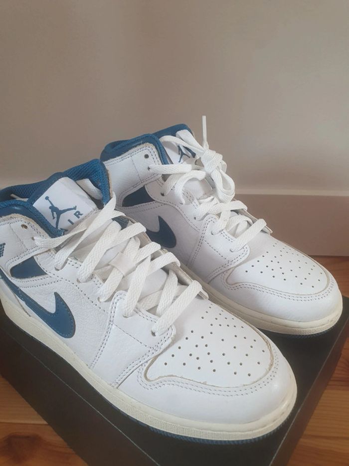 Nike Air Jordan 1 (37.5) - photo numéro 4