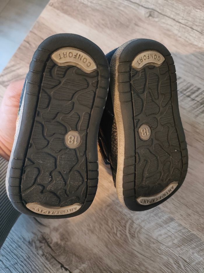 Chaussures bébé creeks taille 18 - photo numéro 4