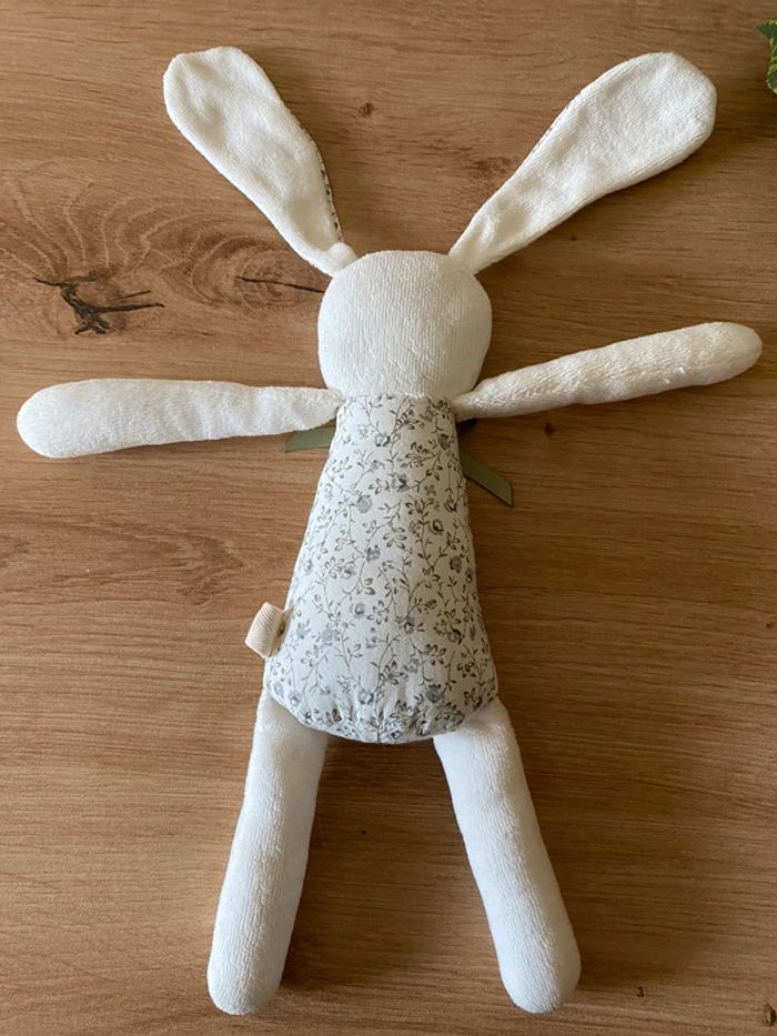 Doudou peluche lapin grelot écru fleuri gris bouchara - photo numéro 2